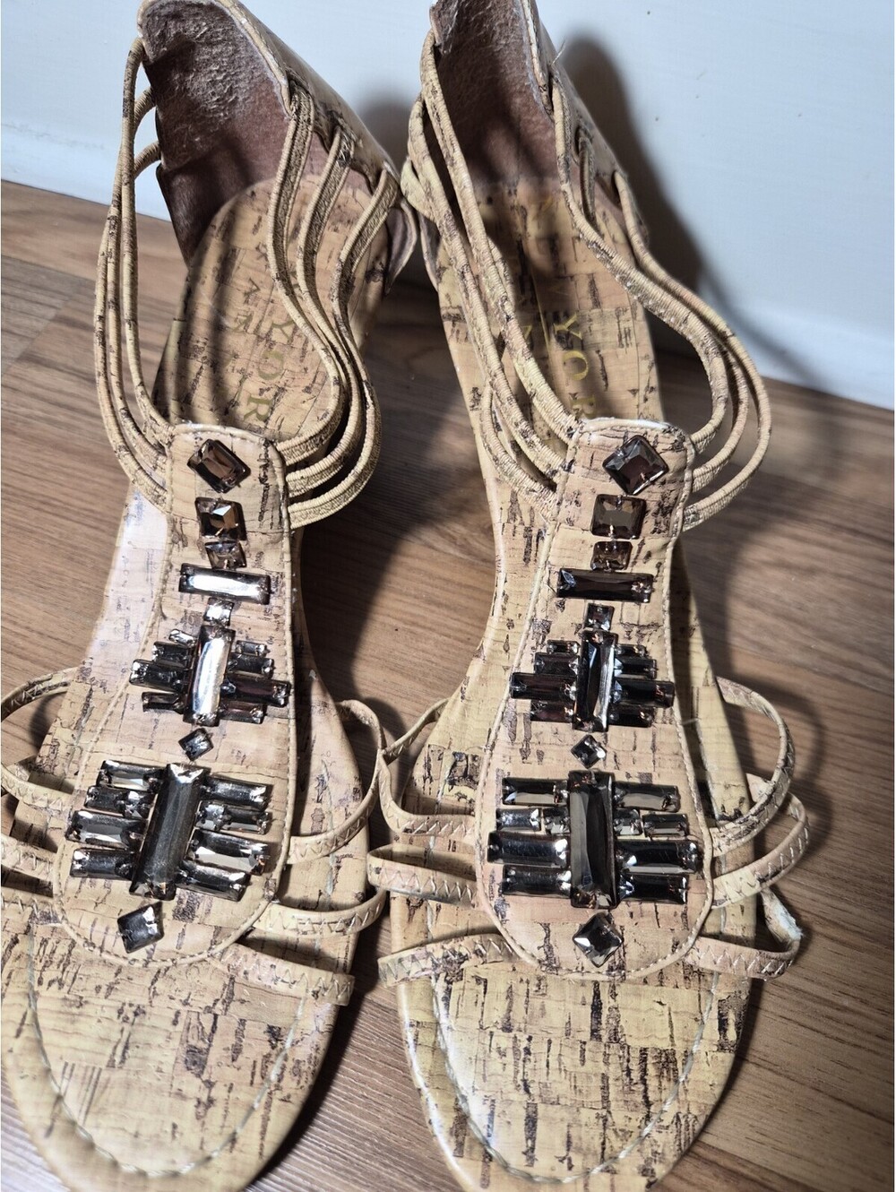 Ladies New York Transit Dressy Sandals With Stone Decoration 8 1/2 M